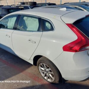 VOLVO V40 2.0 DIESEL 120cv AÑO 2016 - Imagen 3