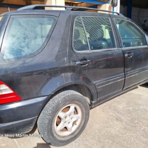 MERCEDES-BENZ ML 163 270 CDI 163cv AÑO 2001 - Imagen 4