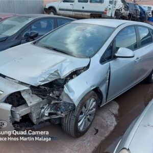OPEL ASTRA J 1.7 16V CDTI 110cv AÑO 2012 - Imagen 2