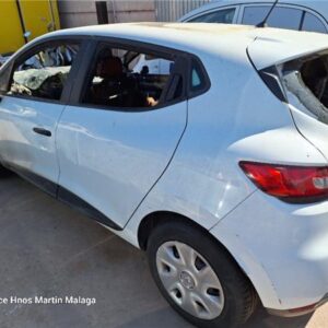 RENAULT CLIO IV 1.5 dCi 90cv AÑO 2015 - Imagen 3