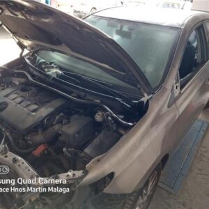 TOYOTA AURIS E15 1.6 132cv AÑO 2015 - Imagen 2