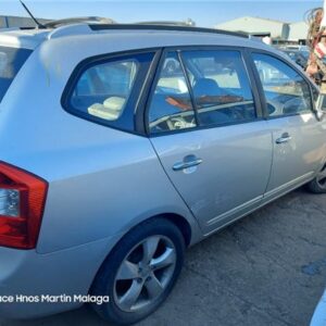 KIA CARENS 2.0 CRDI 140cv AÑO 2006 - Imagen 4
