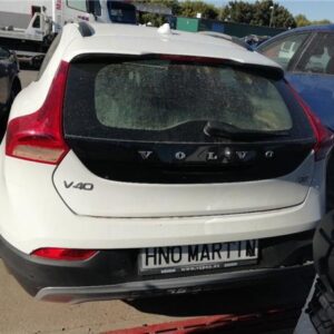 VOLVO V40 CROSS COUNTRY 2.0 D 120cv AÑO 2016 - Imagen 3