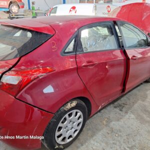 HYUNDAI i30 1.4 CRDI 90cv AÑO 2014 - Imagen 4