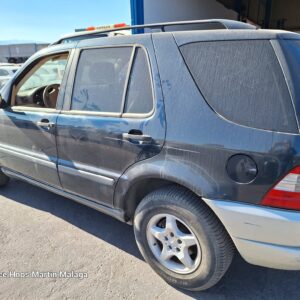 MERCEDES BENZ CLASE M W163 320i V6 218cv AÑO 2001 - Imagen 3