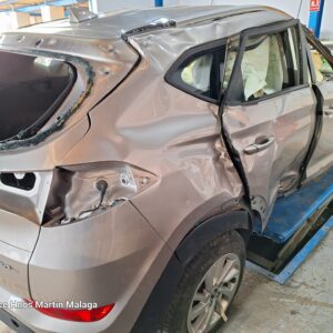 HYUNDAI TUCSON 1.7 2WD CRDI 116cv AÑO 2018 - Imagen 3