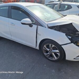 OPEL ASTRA K 1.6 CDTI 110cv AÑO 2016 - Imagen 1