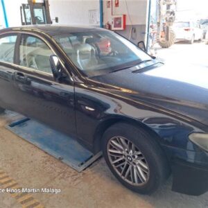 BMW 745i E65 V8 32V 333cv AÑO 2002 - Imagen 2