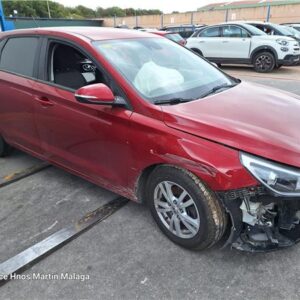 HYUNDAI I30 1.6 ESSENCE AÑO 2017 - Imagen 1