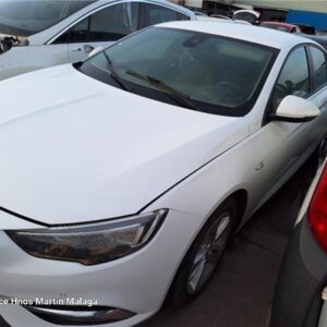 OPEL INSIGNIA BERLINA 1.6 SELECTIVE AÑO 2018 - Imagen 2