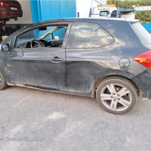 TOYOT AURIS 2.2 SPORT AÑO 2007 - Imagen 3