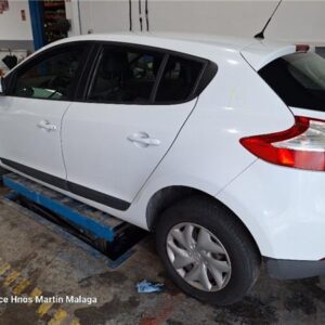 RENAULT MEGANE III BERLINA 5P 1.2 DYNAMIQUE AÑO 2014 - Imagen 3