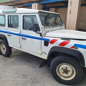 LAND ROVER DEFENDER 2.5 TD5 110 FAMILIAR AÑO 2002 - Imagen 2